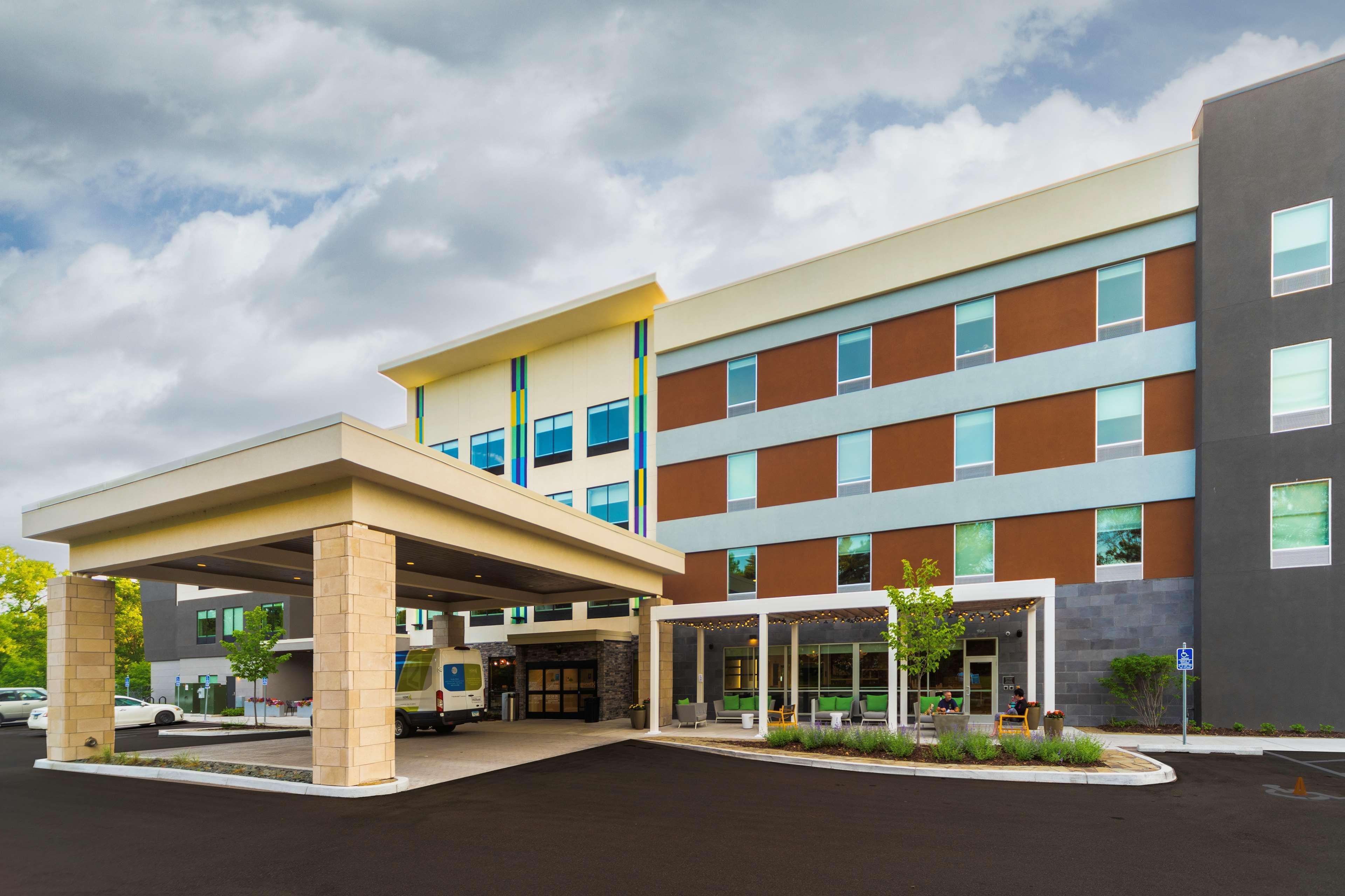 Home2 Suites By Hilton Minneapolis-Mall Of America Блумингтън Екстериор снимка